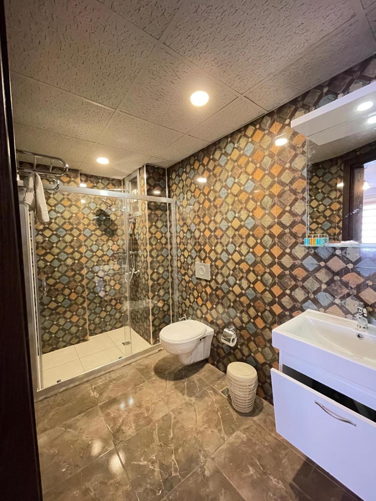 Ikarus Hotel Kusadası Exteriör bild